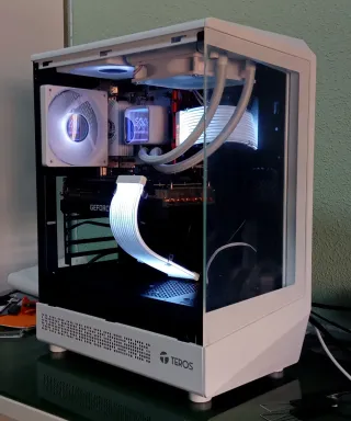 PC Gaming Ryzen 7 / 16GB / RTX 3070 Ti