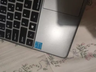 Computador portátil Chuwi em bom estado