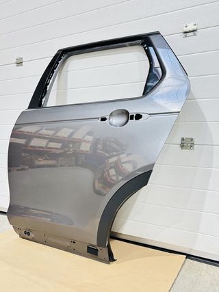 Puerta trasera izquierda Land Rover Discovery Sport 2014-2019 LR061285