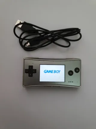 Game Boy Micro Plata Nintendo y cargador