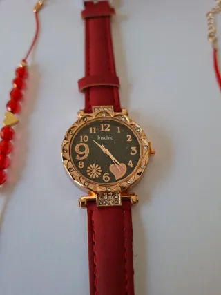 Colección Rojo y Luz, Set Reloj+5 pulseras+joyero