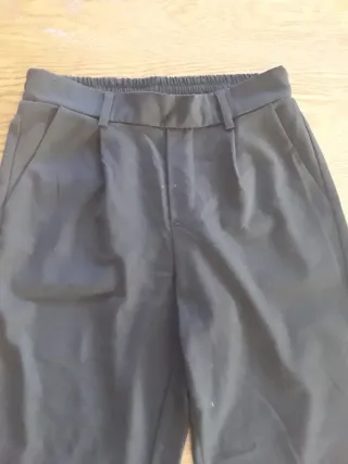 Pantalón Negro Stradivarius Talla M