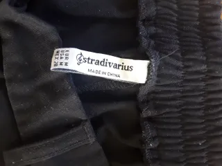 Pantalón Negro Stradivarius Talla M