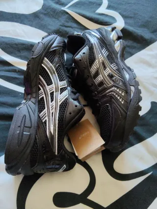 Asics Gel Kayano 14 Talla 44 Negro,SIN ESTRENAR