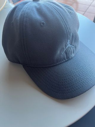 Gorra Jordan Gris