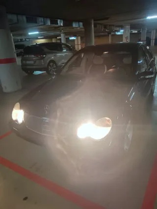 Mercedes-Benz Clase C 2004