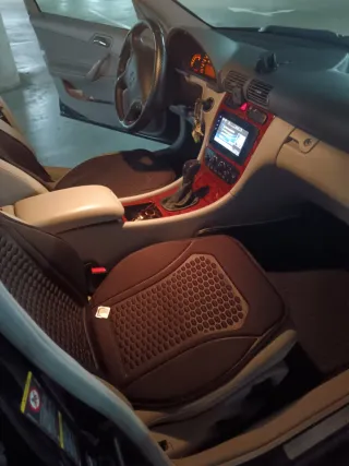 Mercedes-Benz Clase C 2004