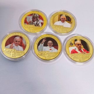 5 MONEDAS PAPA FRANCISCO BAÑADAS EN ORO