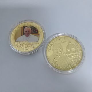 5 MONEDAS PAPA FRANCISCO BAÑADAS EN ORO