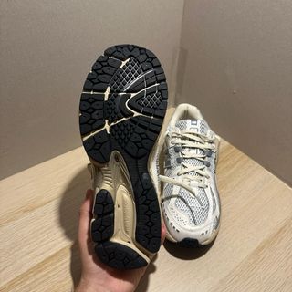 New Balance 1906R - Talla 42 (sin estrenar)