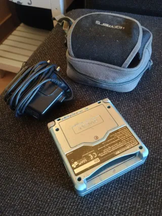 Nintendo Game Boy Advance SP