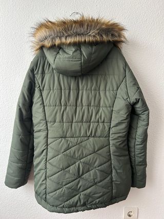 Plumas Boriken verde con capucha