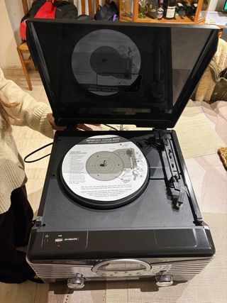 Tocadiscos Negro y Plateado