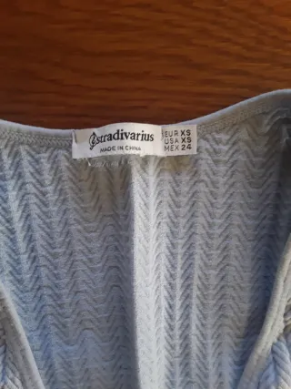 Top tirantes Stradivarius azul Talla XS