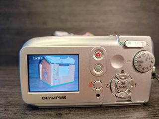 Olympus C-480 Zoom Cámara Digital 4.0 MP