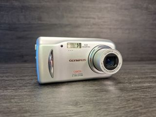 Olympus C-480 Zoom Cámara Digital 4.0 MP