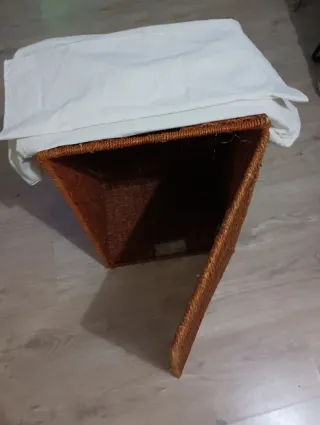 Caja de almacenaje de mimbre