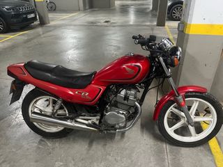 Honda CB 250 Two Fifty Roja