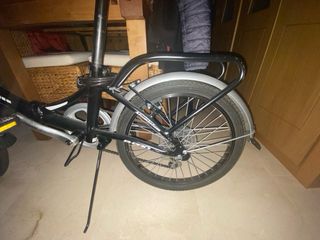 Bicicleta plegable negra