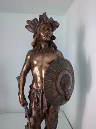 Figura Indio Americano Resina Bronce