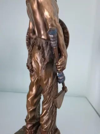 Figura Indio Americano Resina Bronce