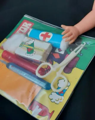 Juguete antiguo Nancy enfermera