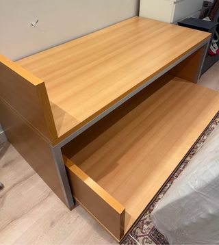 Cama nido con estructura de madera y metal