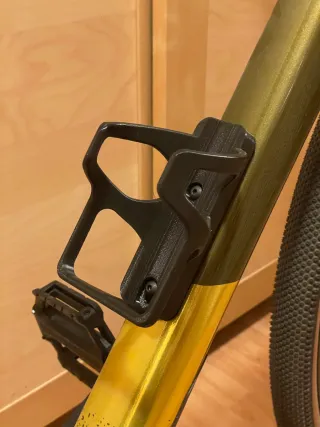 Porta botellas bici + soporte AirTag