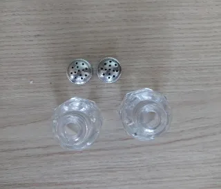 Salero y pimentero de plata y cristal