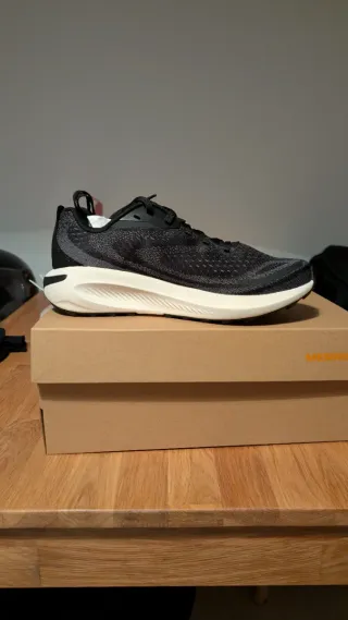 Zapatillas Merrell running T39 negras