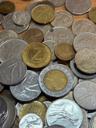 Lotto 50 monete da tutto il mondo