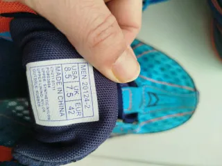 Zapatillas Clavos Saucony Talla 42