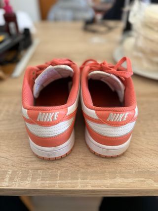 Zapatillas Nike Naranja y Blanco