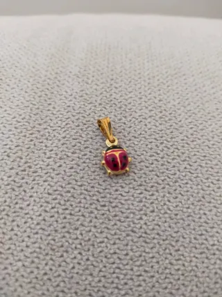 Ciondolo oro 750 coccinella smaltata