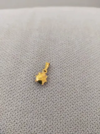 Ciondolo oro 750 coccinella smaltata