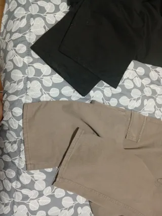 2 Pantalones Cargo Talla 36 Negro y Marrón