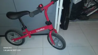 Bici de equilibrio roja Juguettos