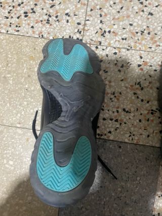 Jordan J11 nere taglia 43