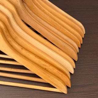 Pack 70 Perchas Madera Natural