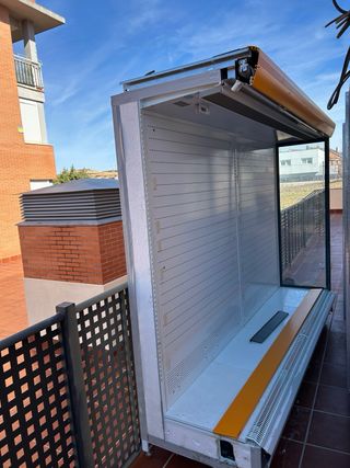 Murales refrigerados lácteos