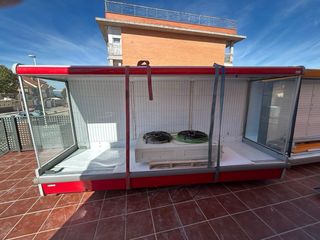 Murales refrigerados lácteos