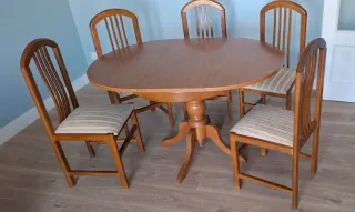 Mesa de comedor extensible de madera