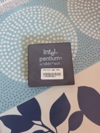 Microprocesador Intel Pentium 200 MMX