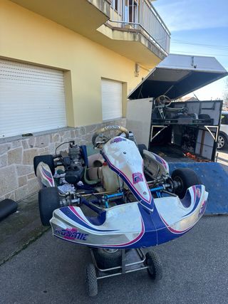 2 Karts X30 + Remolque Cerrado