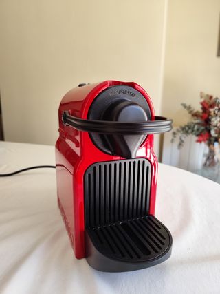 Cafetera KRUPS Inissia Nespresso Roja