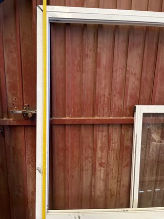 Ventana aluminio blanco cristal fijo abajo