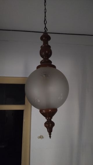 Lampadario vintage legno e vetro