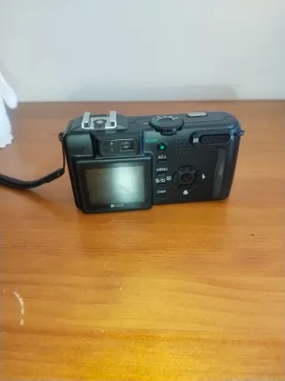 Cámara Digital Ricoh Caplio GX Negra