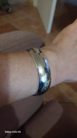 Pulsera ancha plateada