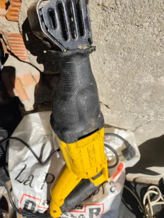 Sierra de sable Dewalt